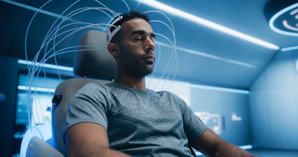 Innovative Laboratory Research Utilizes Advanced Eeg Headset for Cognitive Assessment. Futuristic Lab With Advanced Brain-computer Interface and Neural Signal Analysis in Medicine Innovative Laboratory Research Utilizes Advanced Eeg Headset for Cognitive Assessment. Futuristic Lab With Advanced Brain-computer Interface and Neural Signal Analysis in Medicine BCI stock pictures, royalty-free photos & images